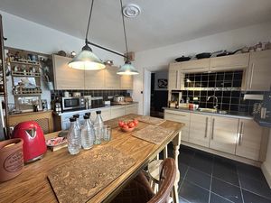 Photo 13- click for photo gallery